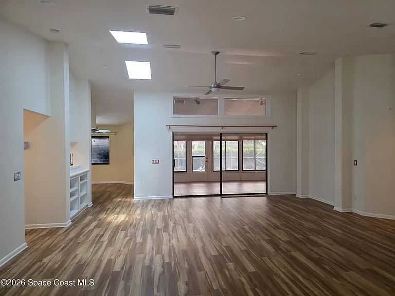 1825 Fox Bay Dr — Photo 5