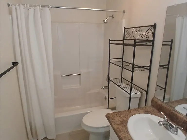 509 E Avenue Q #2 — Photo 11