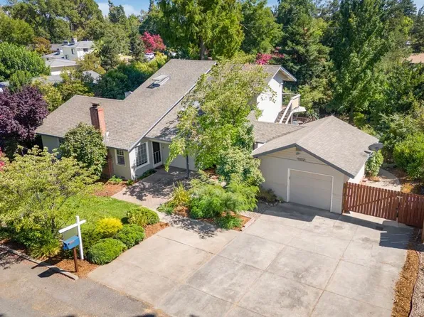 7236 Falcon Rd, Fair Oaks, CA 95628