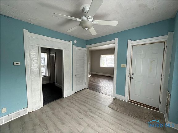 3rd image of 1201 Camden St