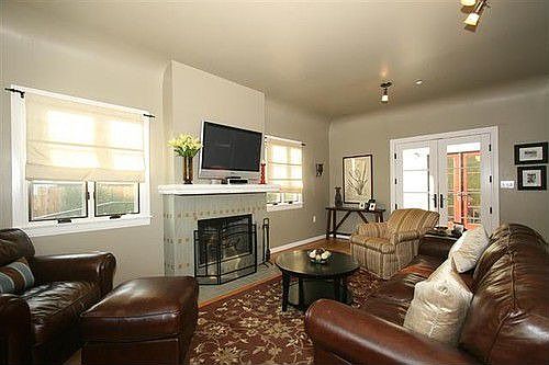 3rd image of 341 W Scenic Dr