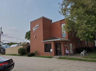 2217 Queen St, Dubuque, IA 52001