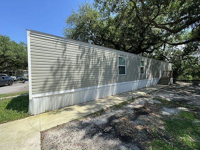 1st image of 105 Sycamore Ln #304