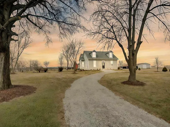 3752 Rock Hill Rd, Edwardsville, IL 62025