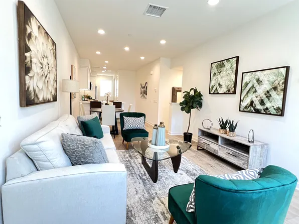 45 Sanctuary Ln #45, Mission Viejo, CA 92692