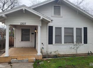 1207 Pacific St, Bakersfield, CA 93305
