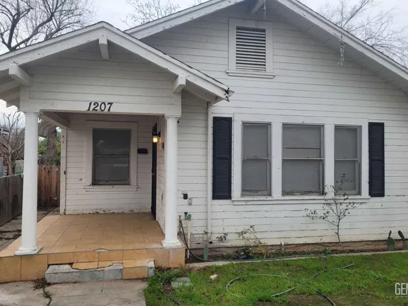 1207 Pacific St, Bakersfield, CA 93305