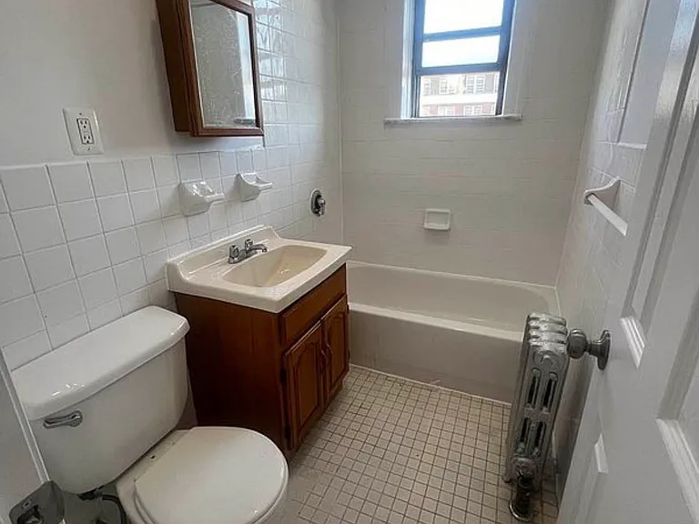 45-45 46th St #5C — Photo 4
