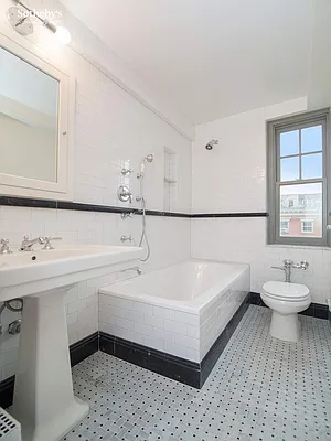 Rented by Sotheby's International Realty | media 6