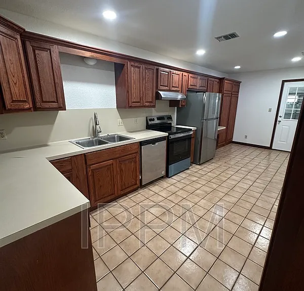 5408 Guava Dr — Photo 4