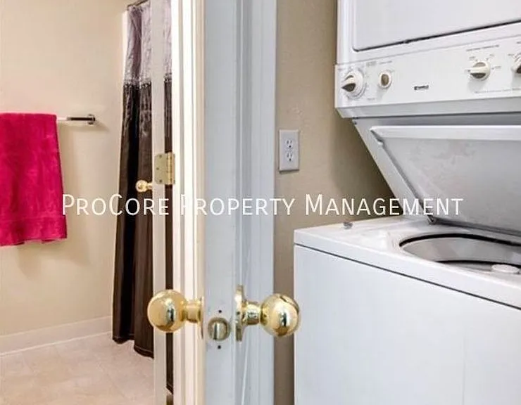 2273 Lexis Ln — Photo 6