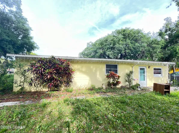 445 Center St, Holly Hill, FL 32117