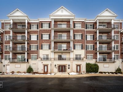 434 McDaniels Cir Unit 401, Clarendon Hills, IL, 60514
