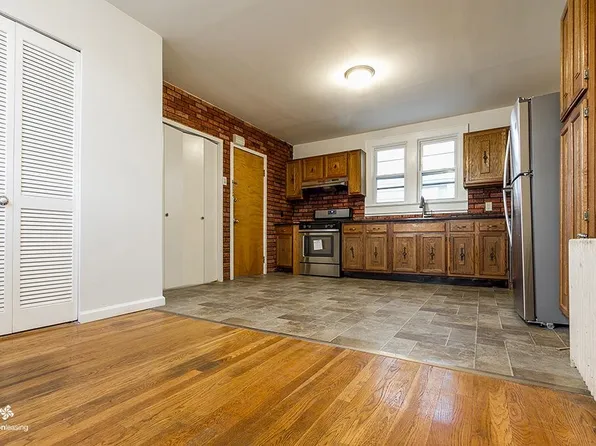 178 Avenue F image 5 of 14