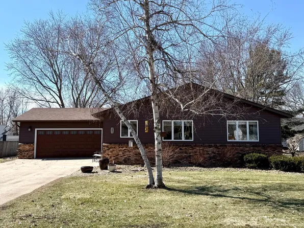 203 3rd St SW, Medford, MN 55049