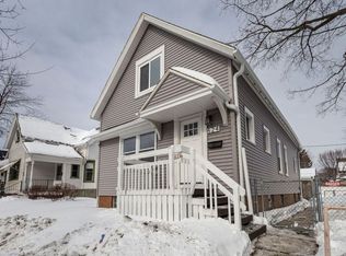 624 E Locust St, Milwaukee, WI 53212