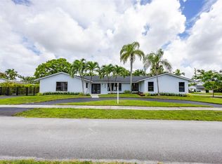 8955 N Kendall Dr, Miami, FL 33176