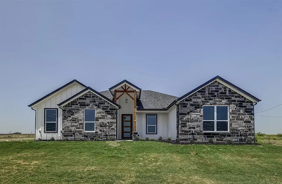1st image of 351 Mesa Rdg