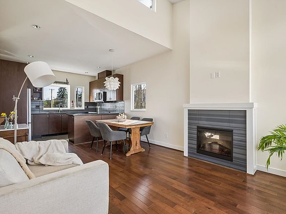5th image of 3788 Laurel St #18