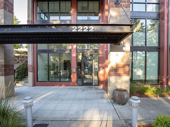4th image of 2222 152nd Ave NE Unit 213-1