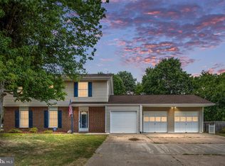 906 Churchill Dr, Fredericksburg, VA 22407