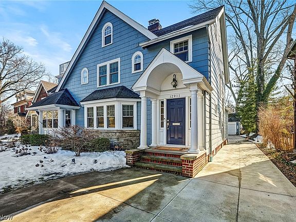 4th image of 12911 Lake Ave