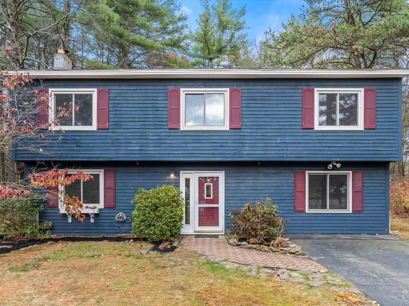 8 Iroquois Circle, Londonderry, NH 03053