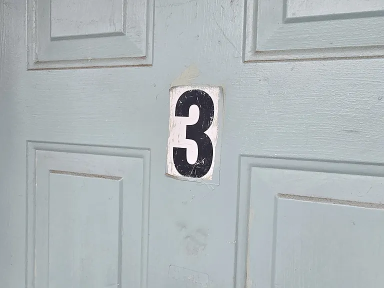 2556 Traction Ave #3 — Photo 1