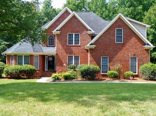 3126 Brookforest Dr, Greensboro, NC 27406