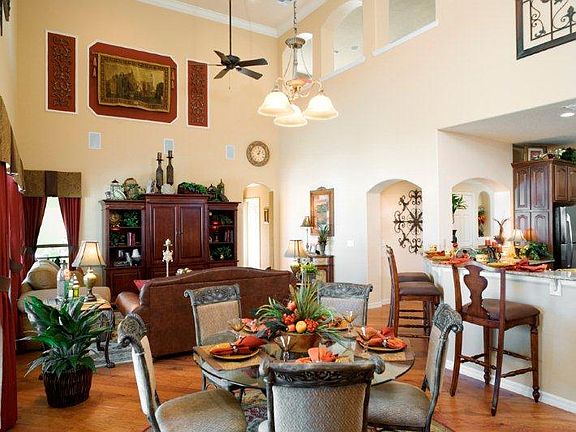 4th image of 108 James Cir