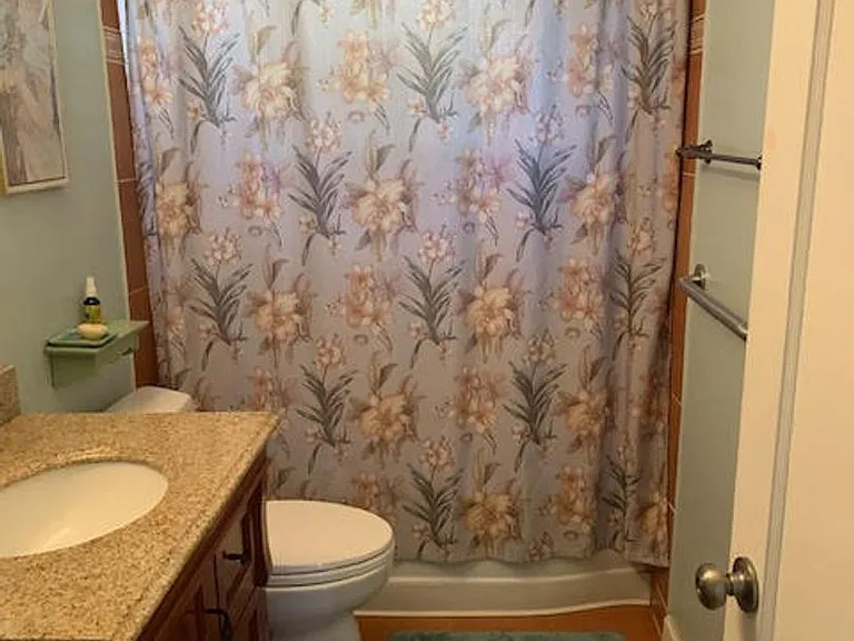 240 N Cragmont Ave — Photo 14