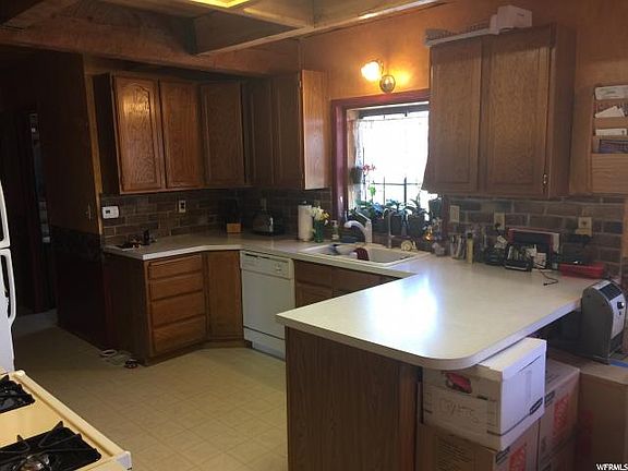 3rd image of 15069 S Pinehollow Ln