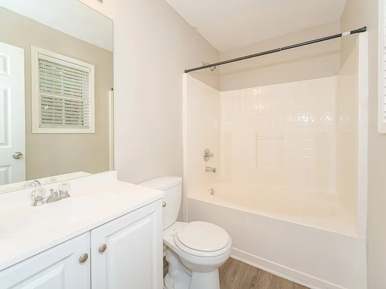 2150 Ivy Ln — Photo 10
