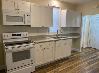 370 Manchester St #1R, Manchester, NH 03103