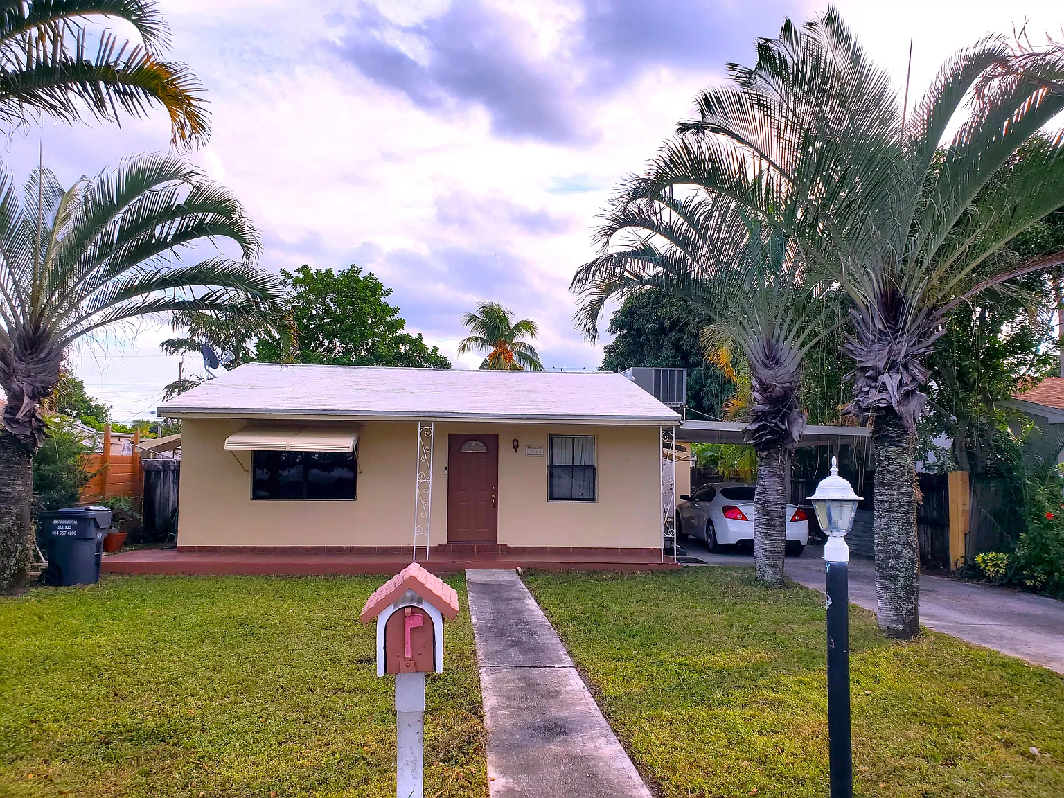 2846 Van Buren St — Photo 1