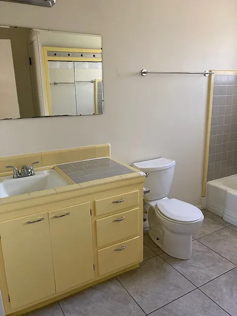 3 bed, 1.5 bath, 1400 sqft, $2,100 — Photo 4