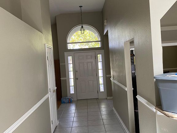 4th image of 1392 S Wembley Cir