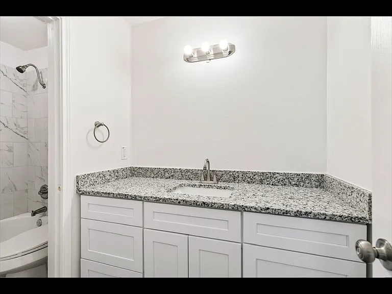 7517 Connie Ln — Photo 9