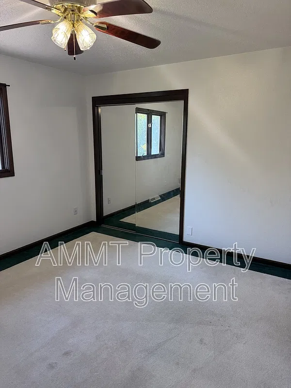 3 bed, 2.0 bath, $1,700 — Photo 2