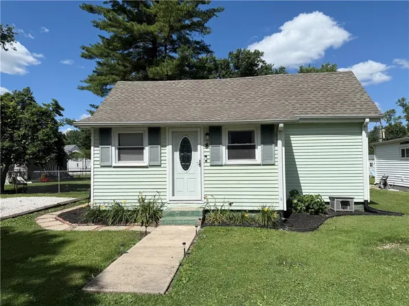 8 Chestnut St, Danville, IL 61832