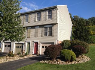 1255 Meadowbrook Dr, Canonsburg, PA