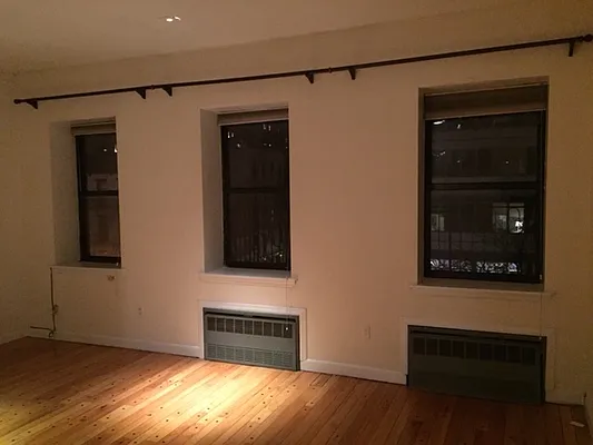 Rented by Urban Real Estate Property Group Inc | media 28