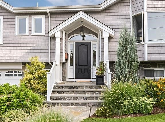 Magnificent Landscaping and high end exterior design