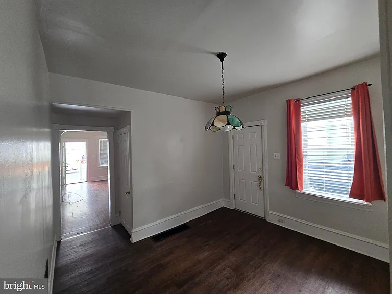 106 Main St — Photo 6