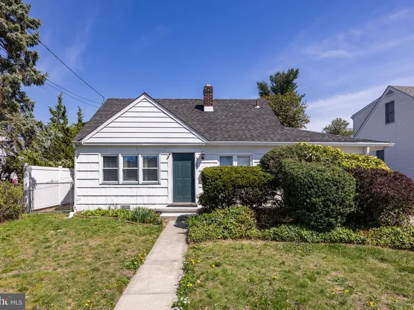 309 Delaware Ave, Mount Ephraim, NJ 08059
