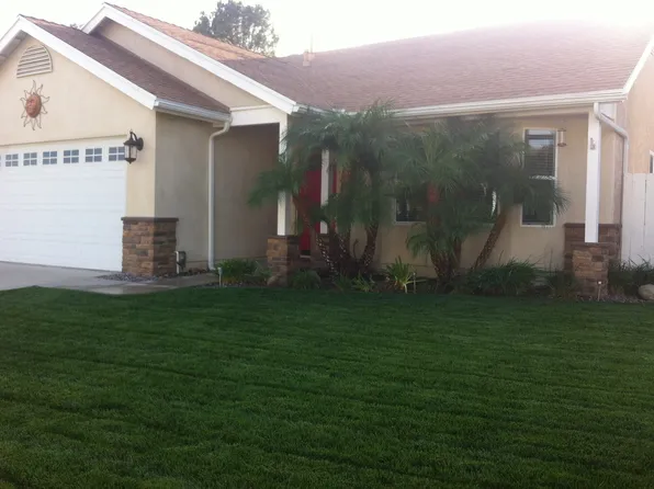 269 Meadowview Dr, Elmore, AL 36025