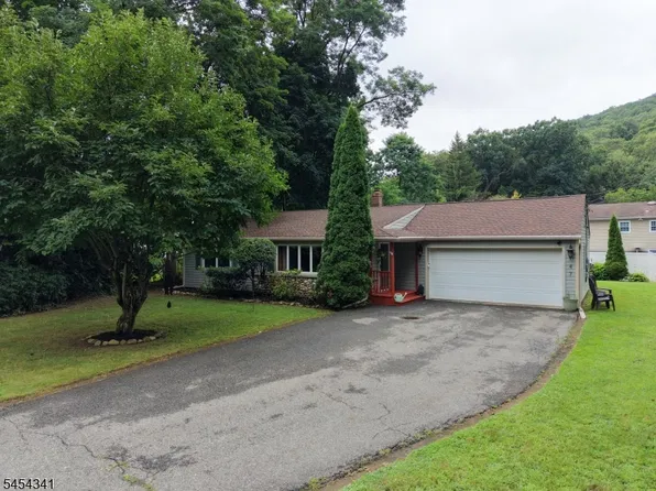 47 Pequot Trl, Jefferson Twp., NJ 07438