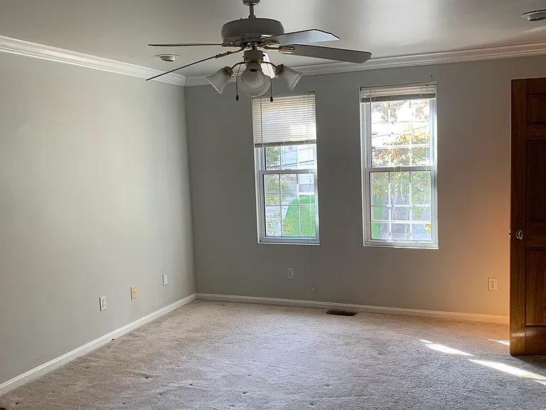 2412 Leticoe St — Photo 5