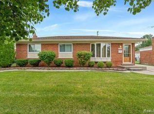 24817 Orchard St, Taylor, MI 48180
