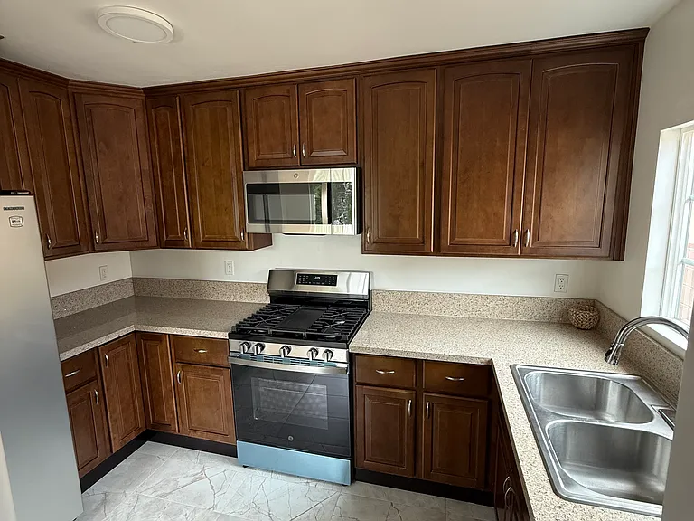 6615 Troost Ave #6615 — Photo 2